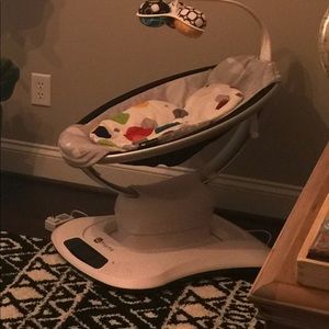 4Moms Mamaroo Bouncer - 2014 Version